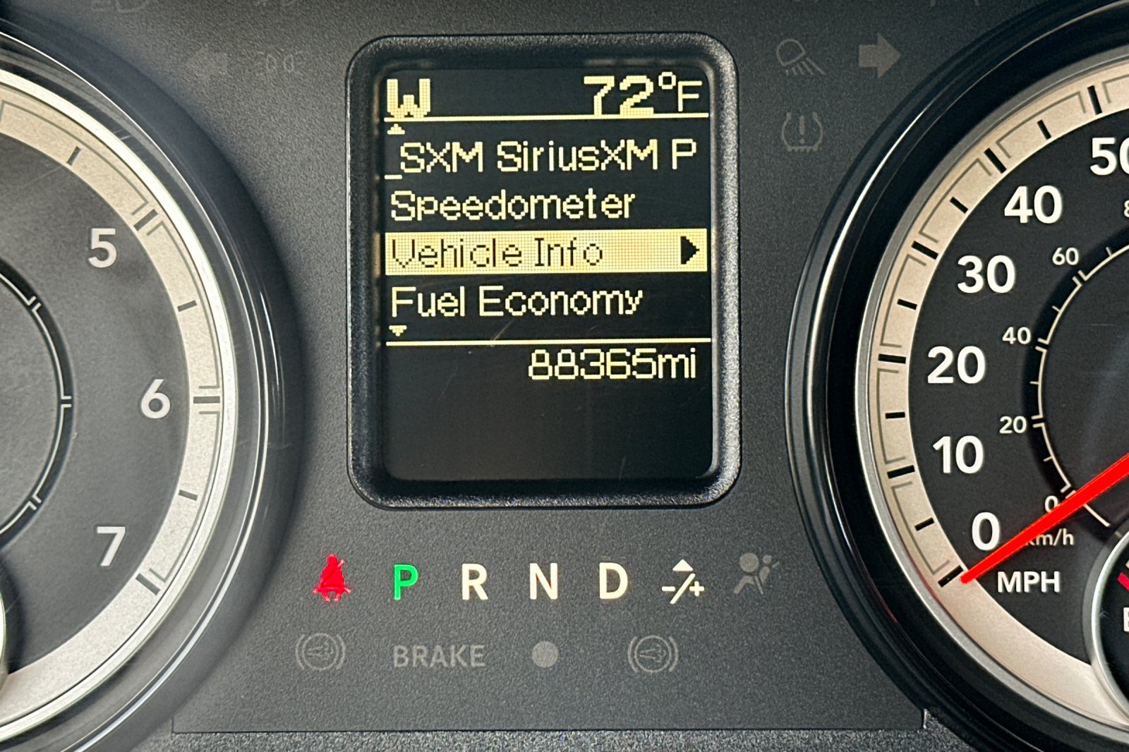 Used 2018 RAM 1500 Classic SLT AWD/4WD image 38
