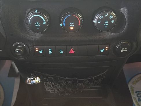 Used 2017 Jeep Wrangler Unlimited Sport w/ Quick Order Package 24S AWD/4WD image 20