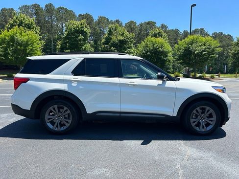 Used 2023 Ford Explorer XLT w/ Equipment Group 202A RWD image 21