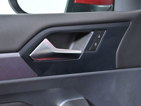 Used 2024 Volkswagen Jetta SE image 20