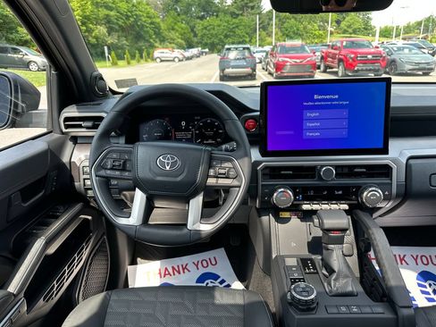Used 2026 Toyota 4Runner TRD Off-Road Premium AWD/4WD image 17