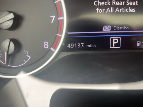 Used 2023 Nissan Sentra SR w/ SR Premium Package image 18