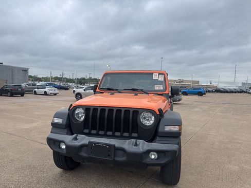 Used 2018 Jeep Wrangler Unlimited Sport S image 5