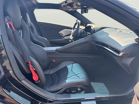 Used 2020 Chevrolet Corvette Stingray Premium Cpe w/ 3LT Preferred Equipment Group image 10