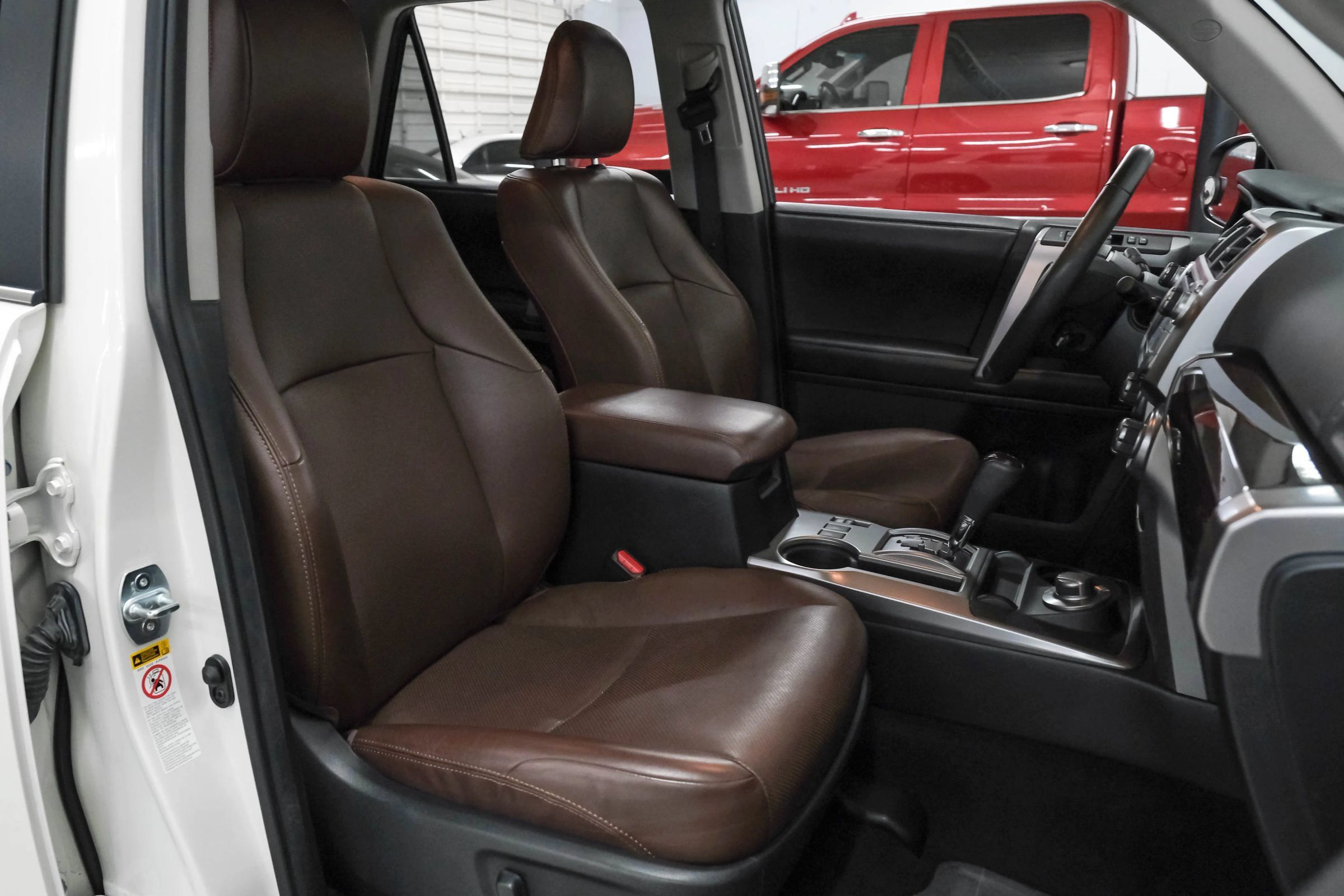 Used 2016 Toyota 4Runner Limited AWD/4WD image 30