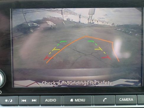 Used 2024 Nissan Rogue SV image 30