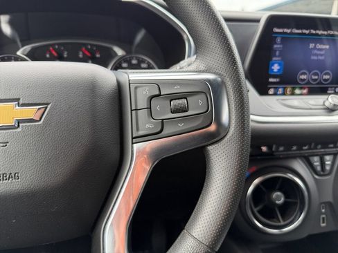 Used 2022 Chevrolet Blazer LT AWD/4WD image 16