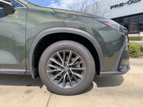 Used 2025 Lexus NX 350 350 w/ Accessory Package (2T) image 13