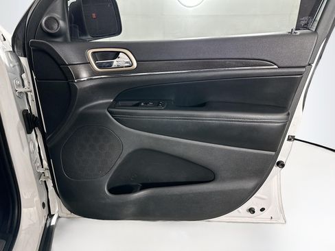 Used 2016 Jeep Grand Cherokee Limited RWD image 33