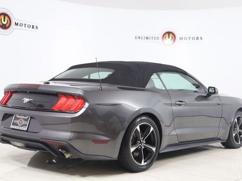 Used 2020 Ford Mustang Convertible RWD image 3