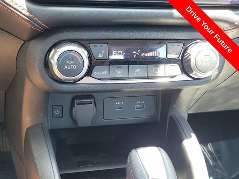 Used 2025 Nissan Versa SR w/ Trunk Package FWD image 12