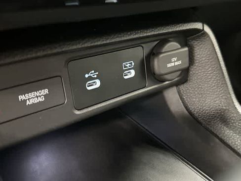 Used 2025 Honda Civic Sport image 25