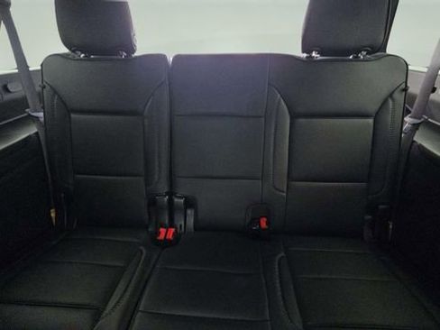 Used 2022 GMC Yukon XL Denali image 30