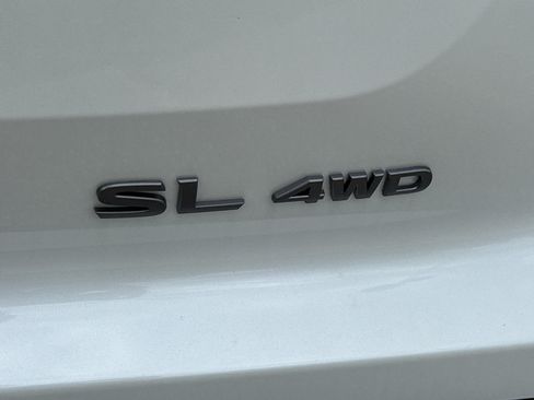 New 2026 Nissan Pathfinder SL AWD/4WD image 8