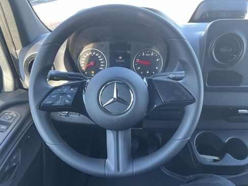 New 2025 Mercedes-Benz Sprinter 2500 image 14