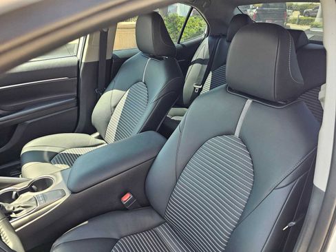Certified 2022 Toyota Camry SE w/ Carpet Mat Package (TMS) FWD image 21
