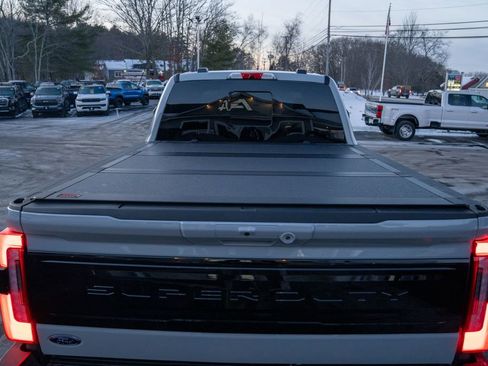 Used 2025 Ford F350 Platinum w/ FX4 Off-Road Package image 9