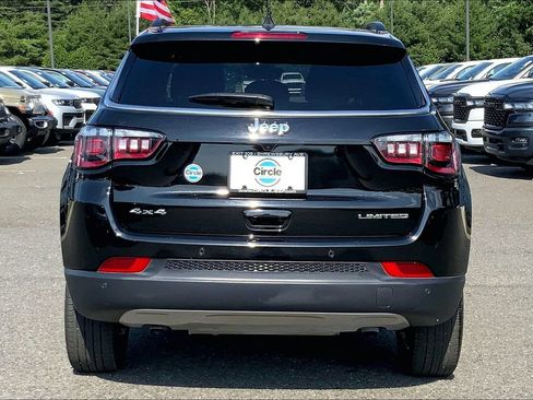 Certified 2024 Jeep Compass Limited w/ Sun and Sound Group AWD/4WD image 4