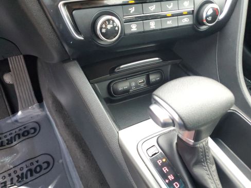 Certified 2020 Kia Optima LX image 19