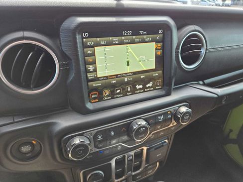 Used 2021 Jeep Wrangler Unlimited Rubicon 4xe AWD/4WD image 35