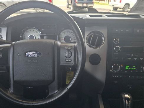 Used 2012 Ford Expedition Limited RWD image 24