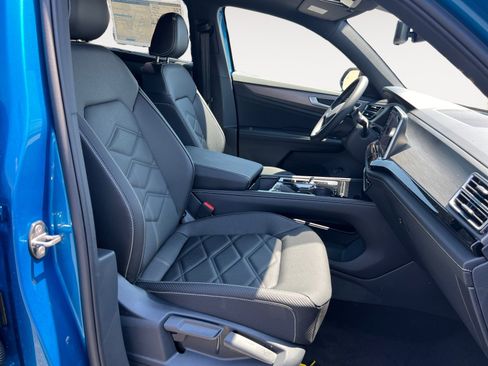 New 2024 Volkswagen Atlas Cross Sport SE image 19