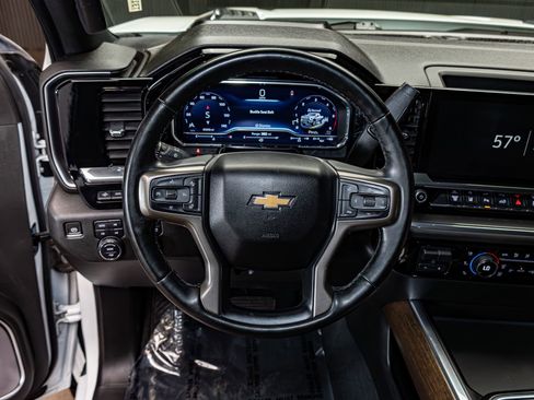 Used 2024 Chevrolet Silverado 2500 High Country w/ High Country Premium Package image 19