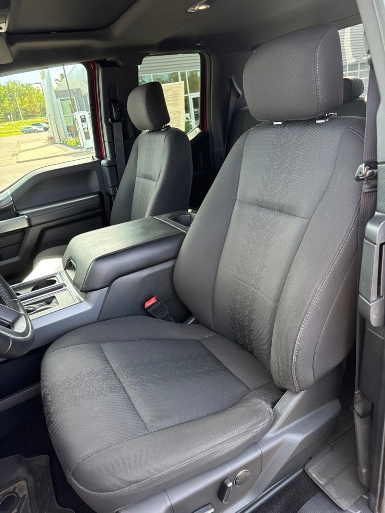 Used 2018 Ford F150 XLT w/ Equipment Group 302A Luxury AWD/4WD image 17