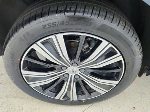 Used 2023 Volvo XC60 B5 Plus w/ Climate Package image 55