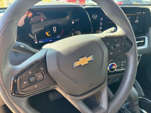 Used 2025 Chevrolet TrailBlazer LT image 25