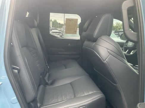 Used 2026 Toyota Tacoma TRD Sport w/ TRD Sport Premium Package RWD image 13