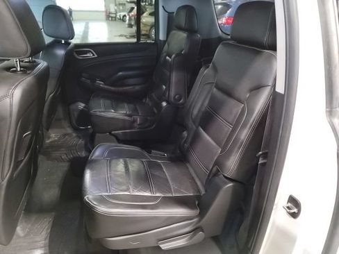 Used 2015 GMC Yukon XL Denali w/ Touring Package AWD/4WD image 16