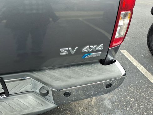 Used 2017 Nissan Frontier SV w/ SV Value Truck Package image 5