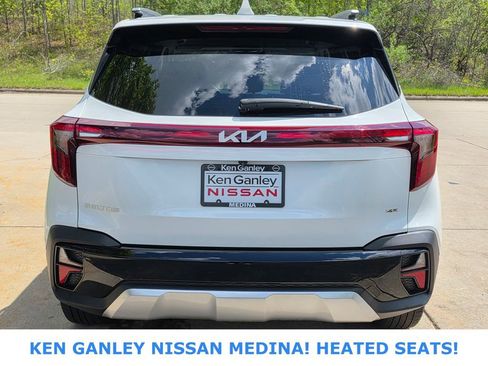 Used 2024 Kia Seltos S AWD/4WD image 4