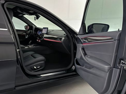 Used 2021 BMW 530i 530i image 25