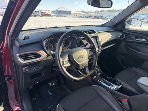 Used 2023 Chevrolet TrailBlazer RS w/ Sun and Liftgate Package image 19