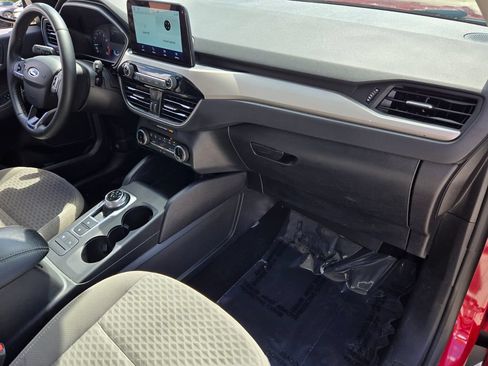 Used 2022 Ford Escape SE w/ Convenience Package FWD image 18