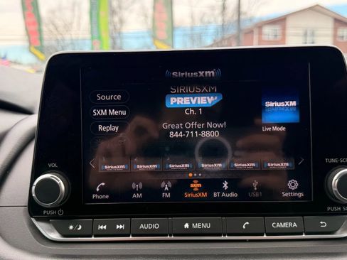 Used 2024 Nissan Rogue S image 21