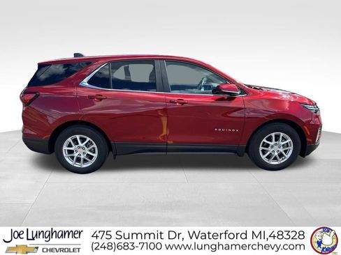 Used 2024 Chevrolet Equinox LT w/ LPO, Floor Liner Package FWD image 2