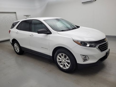 Used 2019 Chevrolet Equinox LS w/ LS Convenience Package FWD image 11