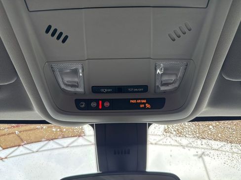 Used 2024 Chevrolet Equinox LT image 17