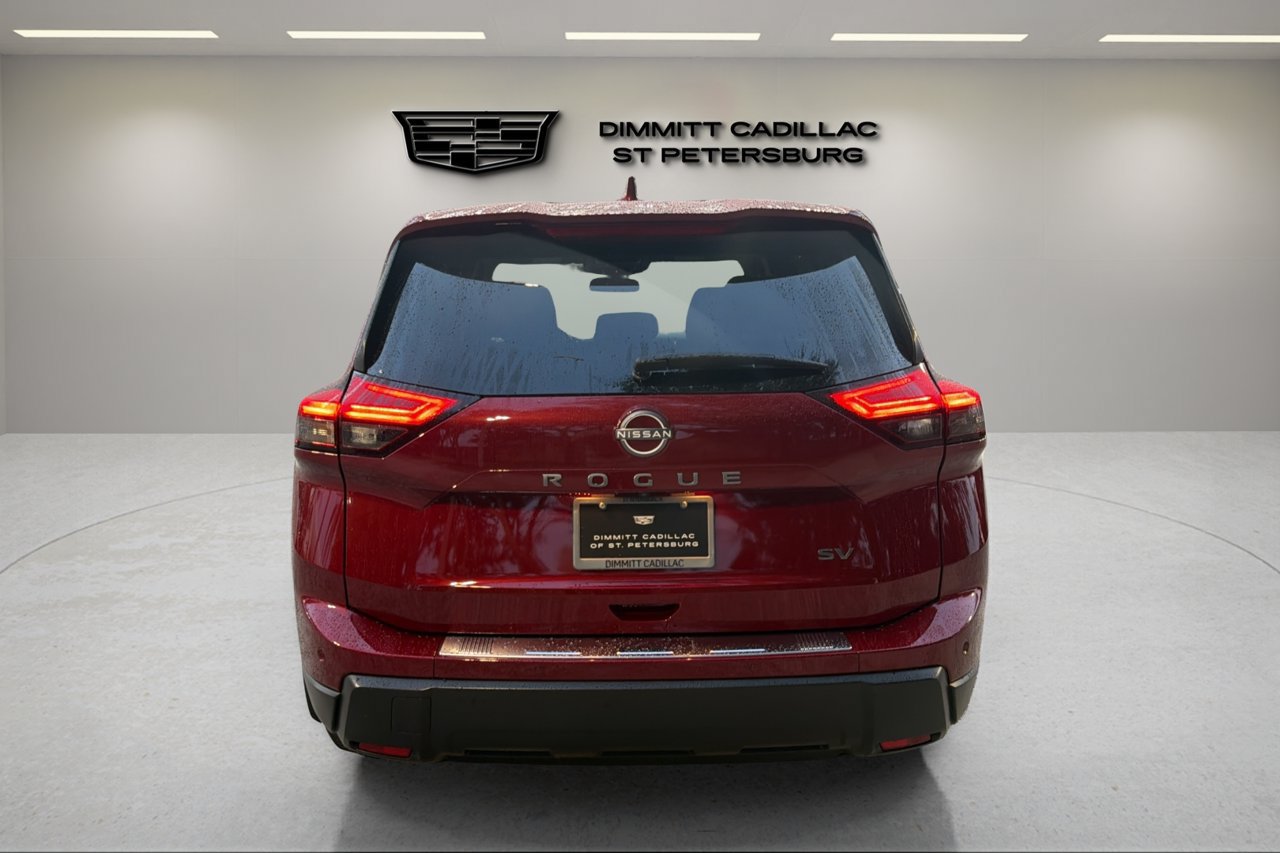 Used 2024 Nissan Rogue SV FWD image 4