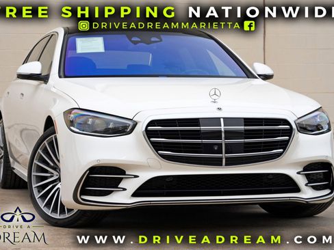 Used 2022 Mercedes-Benz S 500 4MATIC w/ AMG Line Package image 2