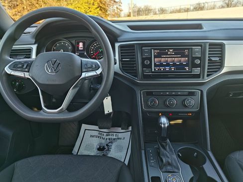Used 2020 Volkswagen Atlas Cross Sport S image 18