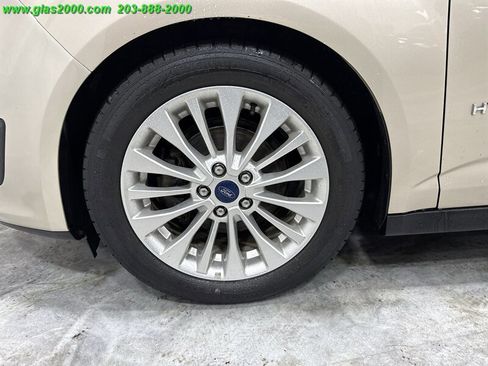 Used 2017 Ford C-MAX SE image 16