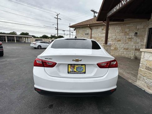 Used 2019 Chevrolet Malibu LS FWD image 3
