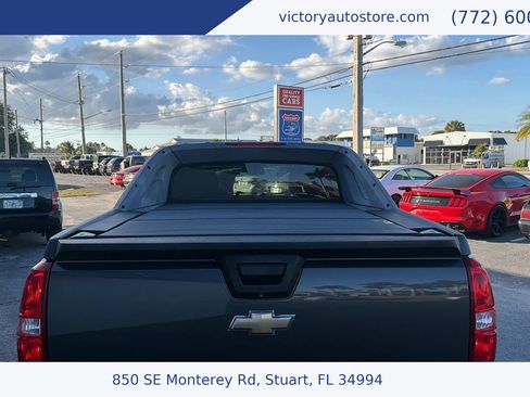 Used 2010 Chevrolet Avalanche LT w/ Suspension Package, Off-Road image 13