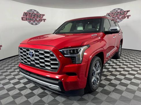 Used 2023 Toyota Sequoia Capstone image 3