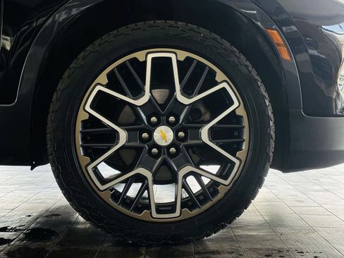 Used 2023 Chevrolet Blazer Premier w/ Driver Confidence II Package AWD/4WD image 23