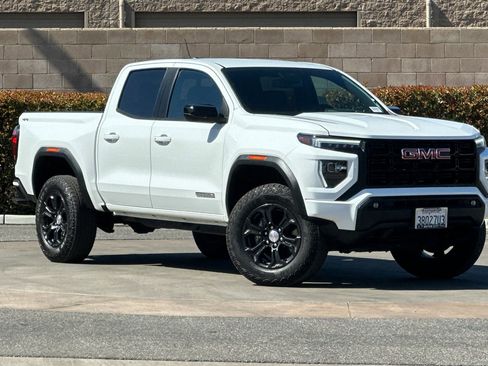 Used 2023 GMC Canyon Elevation w/ Convenience Package AWD/4WD image 2